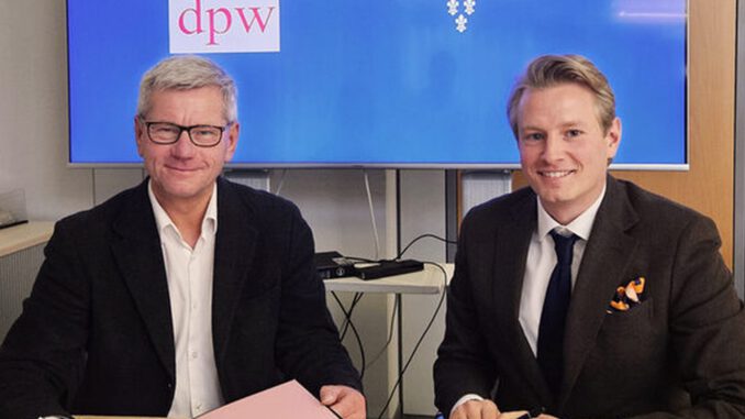 DPW erhält Vertrag für 15 Jahre Außenwerbung in Wiesbaden und stellt 100 neue Fahrgastunterstände