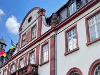 Eltville: Verwaltungsstellen nur bis 10:30 Uhr am Sektfestmontag geöffnet