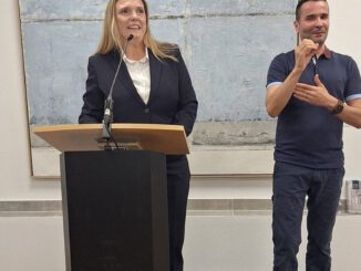 Erster Gesundheitskiosk in Wiesbaden nimmt Arbeit auf und bietet niedrigschwellige Beratung im Westcenter