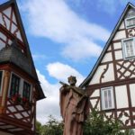 Kopf der Nepomukfigur in Erbach nach Vandalismus wieder befestigt