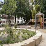 Neuer Spielplatz im Schlosspark Biebrich eröffnet: Fokus auf Inklusion und Begegnung