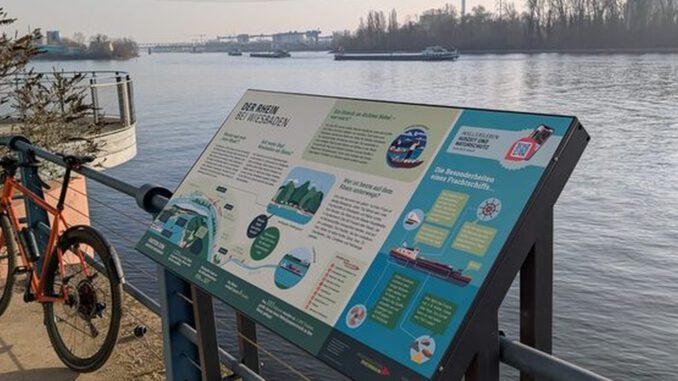 Neun neue Informationstafeln ergänzen Wiesbadens Wege am Rhein und Main