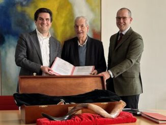 Theatermacher Manfred Beilharz schenkt seinen Nachlass dem Stadtarchiv Wiesbaden