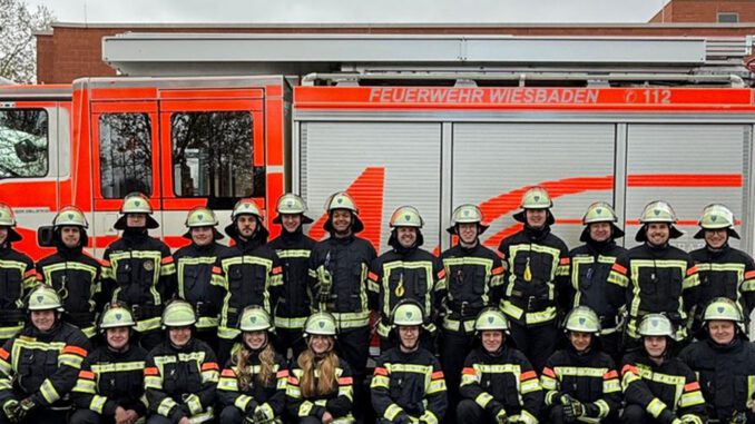 Wiesbadener Feuerwehr bildet nach Pause 23 neue Einsatzkräfte aus