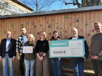 Wiesbadener Kita erhält 1.000 Euro und Holzroboter für Ausbau des MINT Angebots